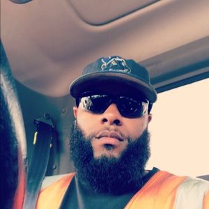 Meet your Posher, Taron